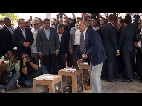 بالفيديو دانيلو ميدينا يفوز بالانتخابات الرئاسية في جمهورية الدومينيكان