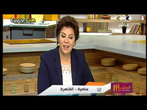 متصلة تضع منى عبد الغني في موقف محرج