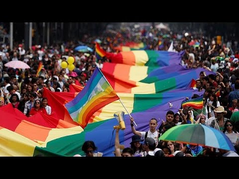 مسيرة تتضامن مع المثليين في مكسيكو