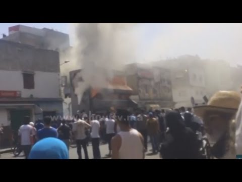 شاهد  النار تلتهم محلات بيع السمك في درب غلف