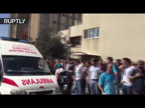 3 قتلى و50 جريحا بانفجار سيارة مفخخة شرق تركيا