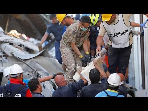 زلزال إيطاليا يخلف أكثر من 120 قتيلًا