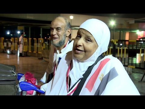 الحجاج المصريون يغادرون مطار القاهرة لأداء فريضة الحج
