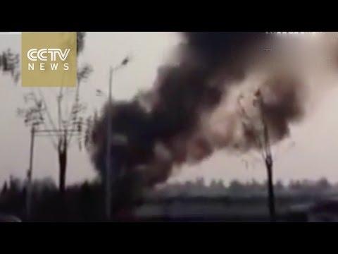 بالفيديو  لحظات تحطم طائرة ومقتل ركابها في الصين