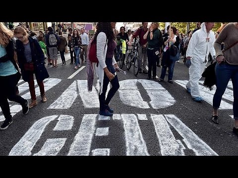 مظاهرة حاشدة في بروكسل اعتراضًا على اتفاق التجارة الحرة عبر الأطلسي