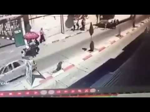 سيارة مسرعة تدهس طفلا في الضفة الغربية
