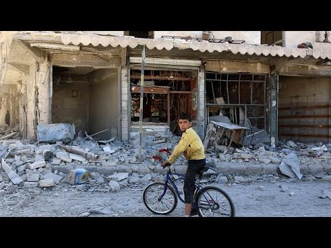 الصليب الأحمر يُسلِّم مساعدات إلى أربع بلدات محاصرة في سورية