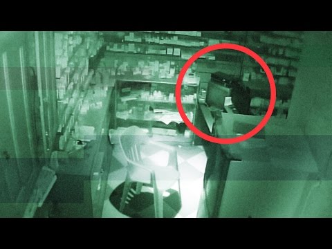 الكاميرات ترصد شبحًا داخل صيدلية مصرية