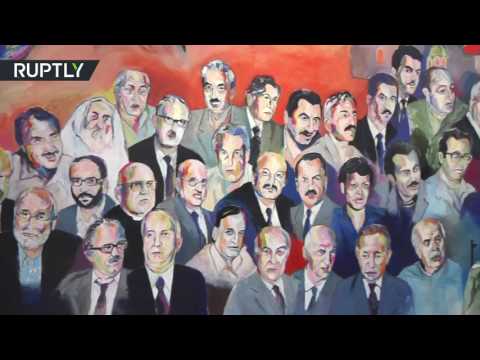 محمود عباس يفتح متحف ياسر عرفات في رام الله