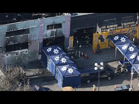 ارتفاع حصيلة حريق أوكلاند المروّع إلى 33 قتيلًا وعشرات الجرحى
