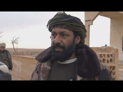 بالفيديو القوات الديمقراطية تتجه إلى الطبقة لقطع طرق إمداد داعش