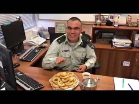 شاهد أفيخاي أدرعي يهنئ المسلمين بعيد الفطر