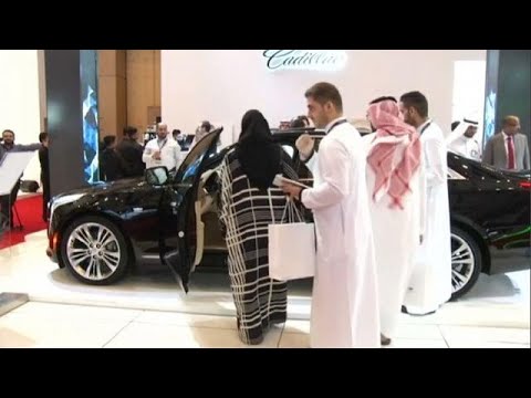 عبرن عن شعورهن بالسعادة
