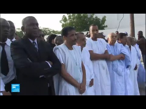شاهد المعارضة الموريتانية تخرج في مظاهرات إلى الشارع