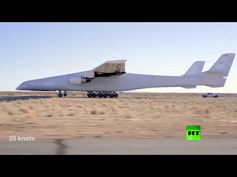 أول اختبار لأكبر طائرة نقل في العالم