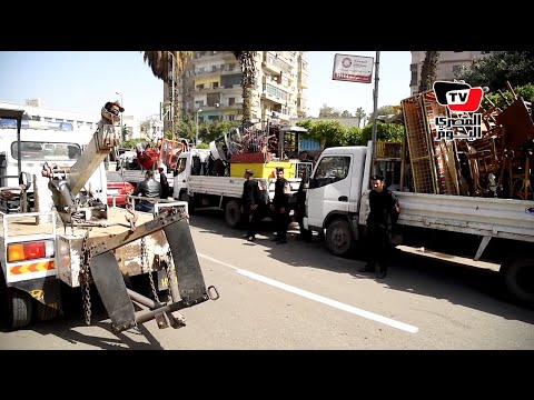 حملة أمنية لإزالة الإشغالات في المنيل