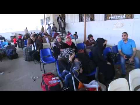 شاهد مصر تغلق معبر رفح بعد فتحه لمدة يومين