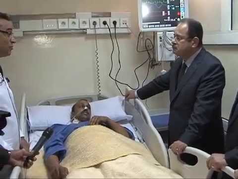 فيديو وزير الداخلية يزور المصابين في مستشفي الشرطة