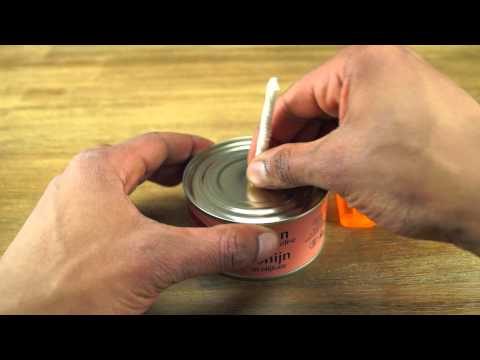 بالفيديو طريقة تحويل علبة من التونة إلى شمعة