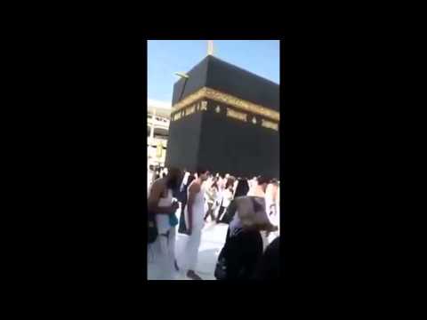 فيديو معتمر يدعو الله في الطواف أن يُزوِّجه امرأة جميلة