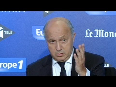شاهد فرنسا تُندد بالسياسات المُشينة لدول شرق أوربا