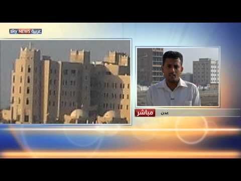 اشتعال النيران في مقر الحكومة اليمينة
