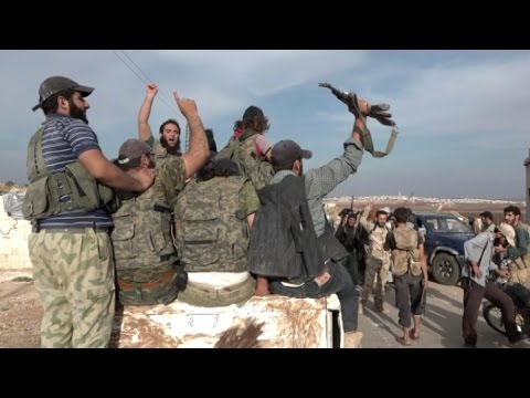 شاهد الثوار يستعيدون كفرنبودة في حماه