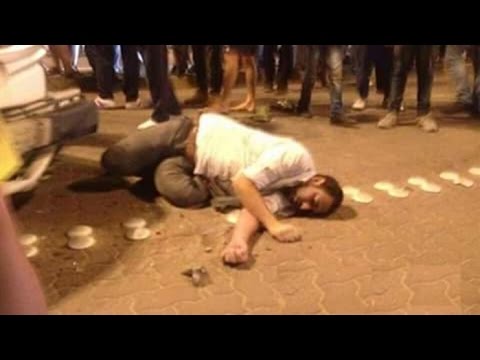 بالفيديو مشاجرة دامية تنتهي بمقتل شاب ودهس 3 آخرين