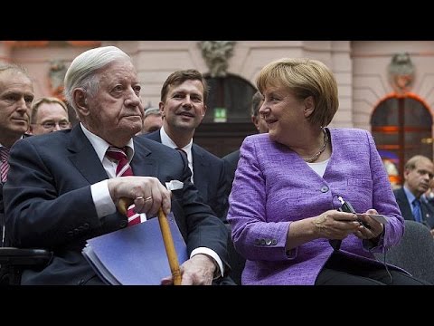 فيديو ألمانيا تشيد بخصال مستشارها السابق هيلموت شميت
