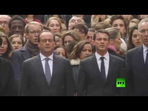 شاهد دقيقة صمت على أرواح ضحايا هجمات فرنسا وسط باريس