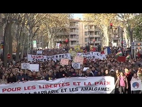 شاهد المسلمون في أوروبا يتبرأون من التطرف