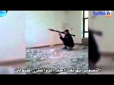 أحد مقاتلي داعش يفجر نفسه بصاروخ