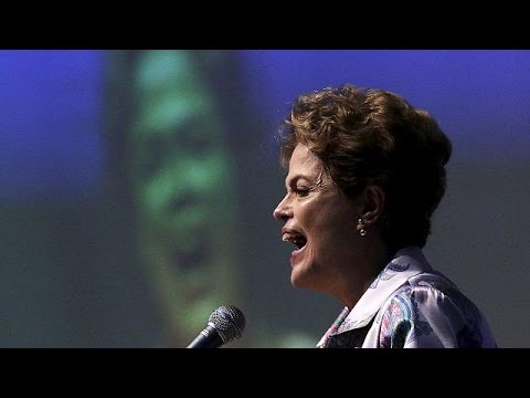 روسيف يدافع عن محاولات عزله بكل الوسائل الدستورية