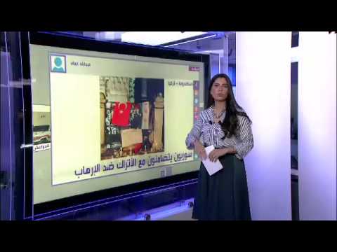 شاهد طفل سوري يجمع عظام الدجاج لأسرته