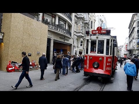 تقرير يبحث عن متى تعود السياحة كما كانت في بروكسل