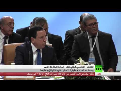 المجلس الرئاسي الليبي يصل طرابلس بزوارق بحرية