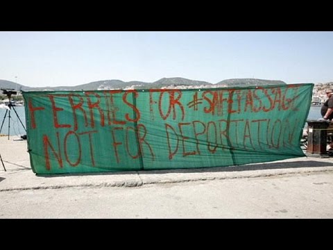 تراجع نسبي لتدفق المهاجرين واللاجئين على اليونان